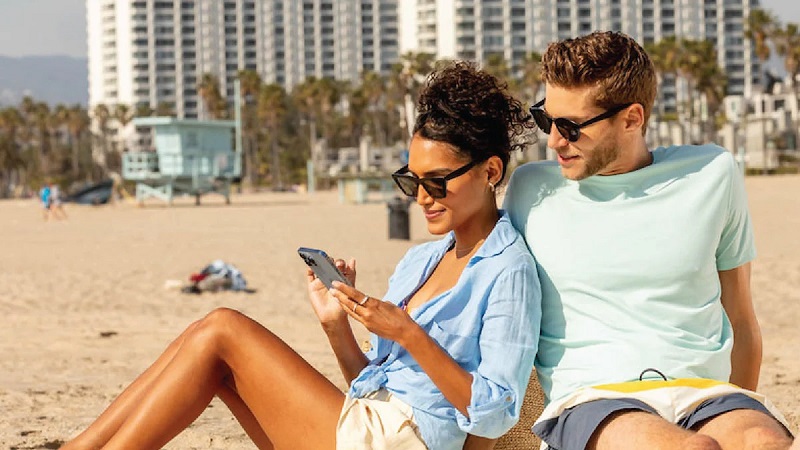 yale smart safe beach