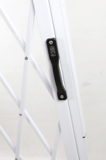 Rectractable-gate-white-keys